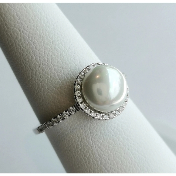 White Freshwater Pearl with CZ Halo Ring Size 7 - Picture 3 of 8